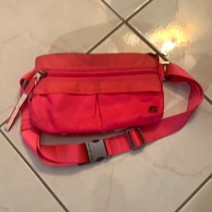Lululemon hot pink Fanny pack.